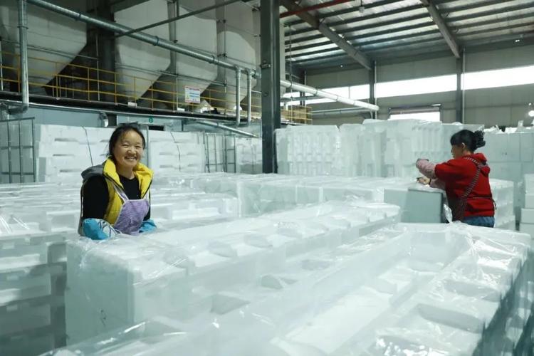 该公司集设计,生产,销售聚苯乙烯(eps)塑料泡沫制品于一体,泡沫制品年